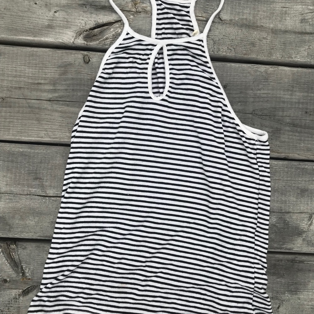 BLACK AND WHITE TANK TOP